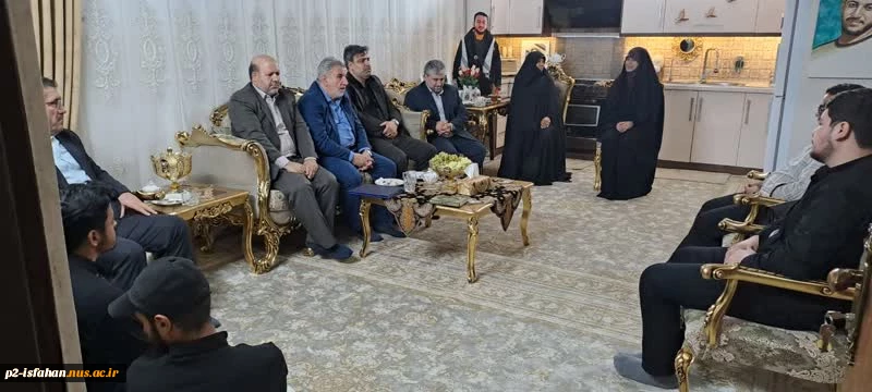 دیدار رئیس دانشگاه ملی مهارت همراه رئیس سازمان بسیج اساتید کشور با خانواده‌ شهدای امنیت، شهید دانیال‌رضا زاده و حسین زینال‌زاده 2
